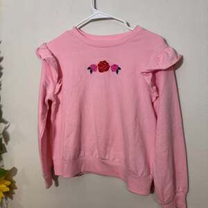 Cat & Jack Girls Pink Ruffle Shoulder Sweatshirt with Embroidered Roses XL14